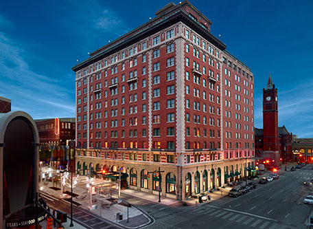 Image of Exterior at Night, Omni Severin Hotel, Indianapolis, Indiana, 1913, Member of Historic Hotels of America, Special Offers, Discounted Rates, Families, Romantic Escape, Honeymoons, Anniversaries, Reunions